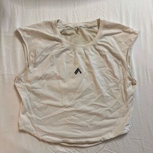 Alphalete Women's Cream Sleeveless Top